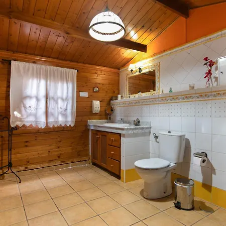 Апартаменты House